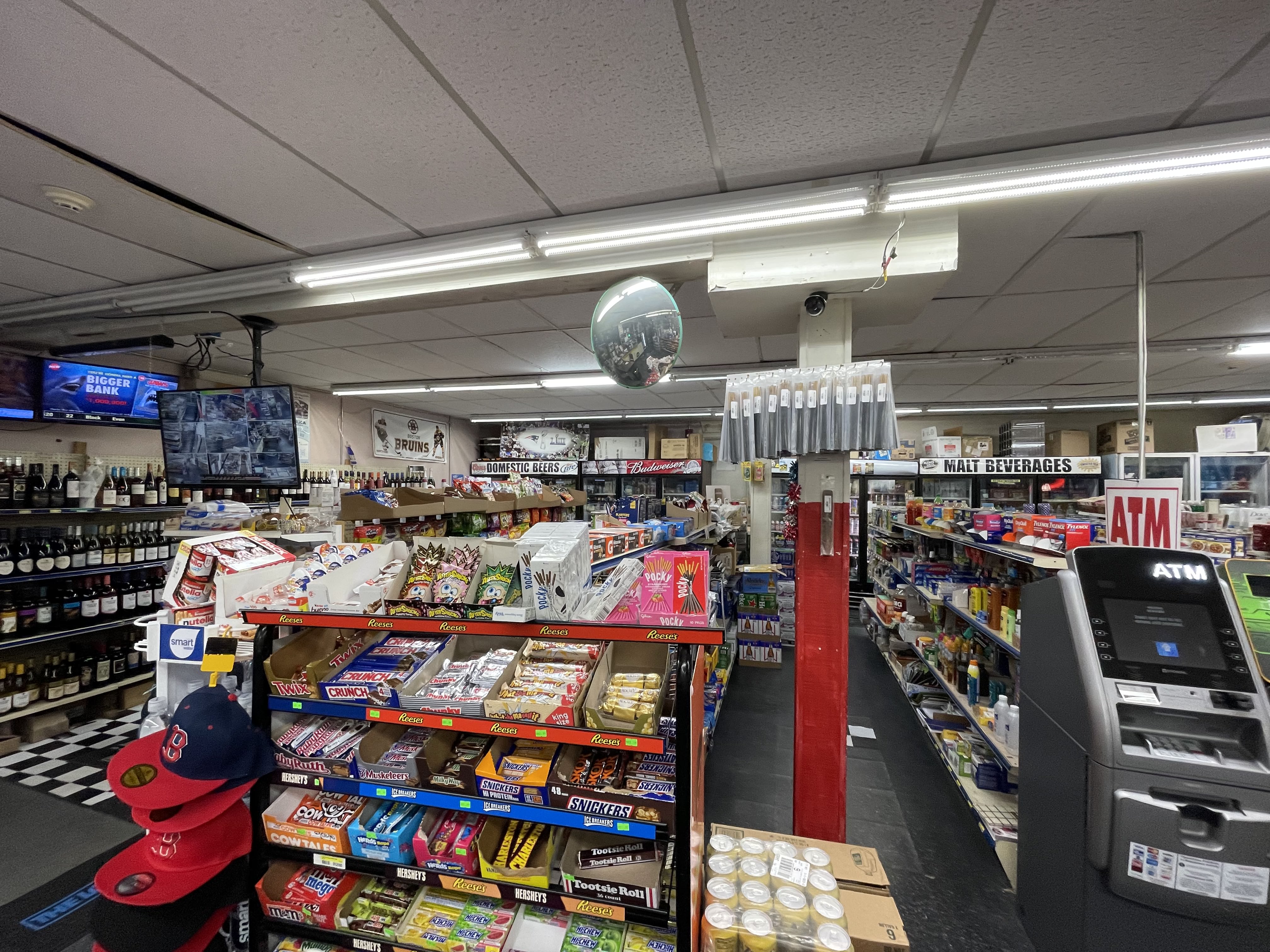 Inside J&I Variety